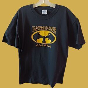 Port & Co Vtg Batmoose Alaska Graphic T-Shirt Design Blk/Yellow Large